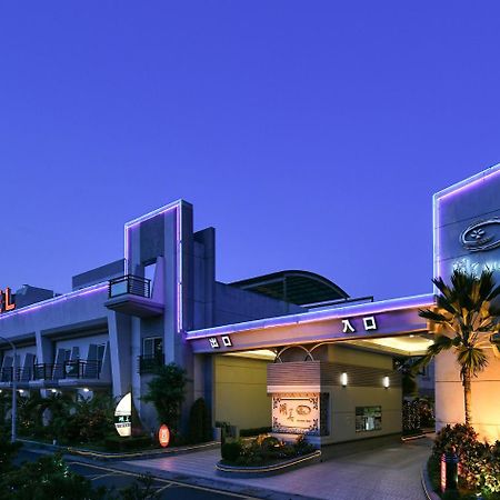 Hwu Meei Motel 타이난 외부 사진